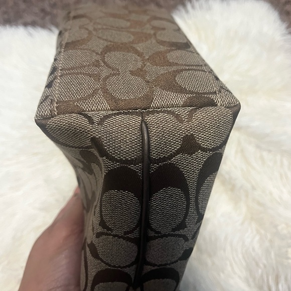 Coach Purse - Picture 9 of 16